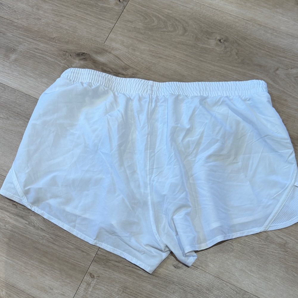 Under Armour Women's White Athletic Shorts - Picture 3 of 4